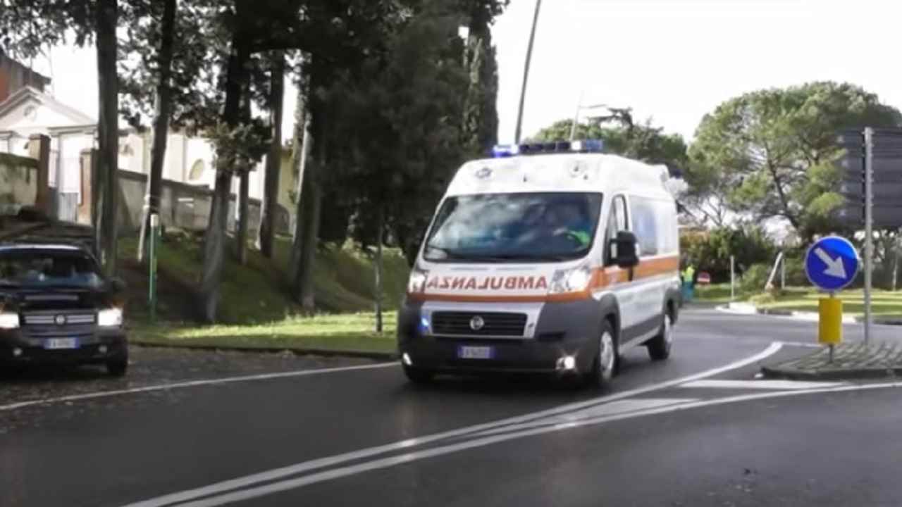Ambulanza operaio morto bologna