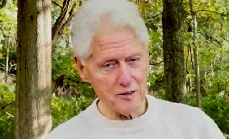 Bill Clinton dimesso