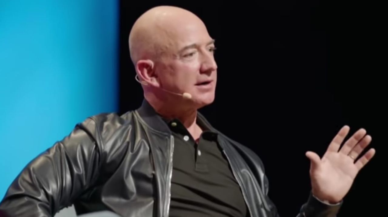 Jeff Bezos aiuta l'Africa