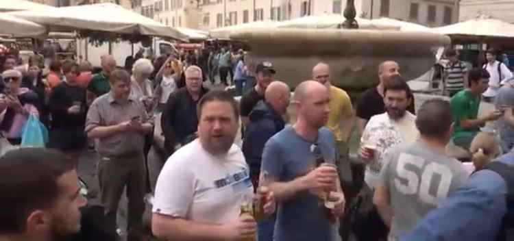 Tifosi inglesi a Roma