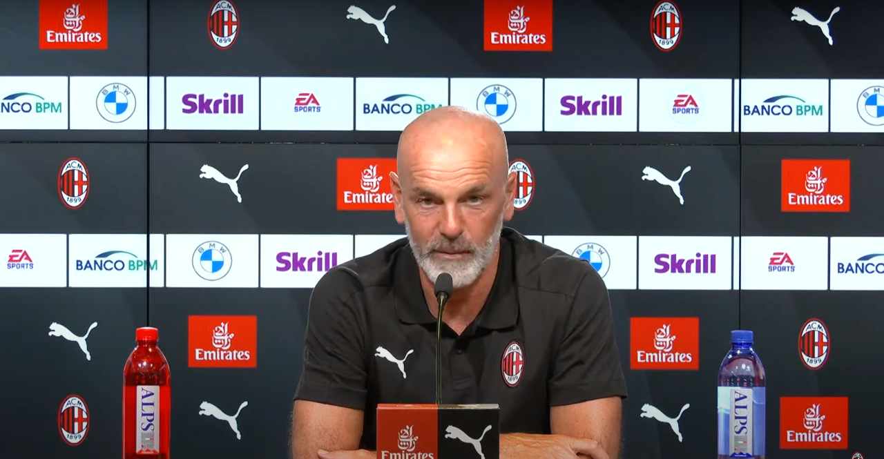 Pioli in conferenza stampa 