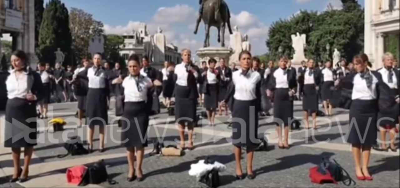 Alitalia proteste hostess