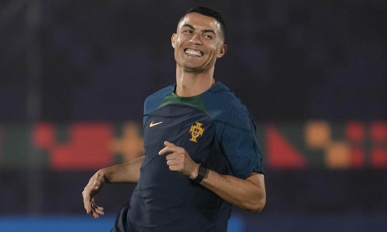 Ronaldo sorride 