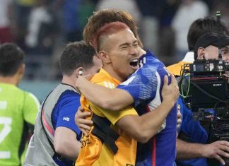 Nagatomo esulta